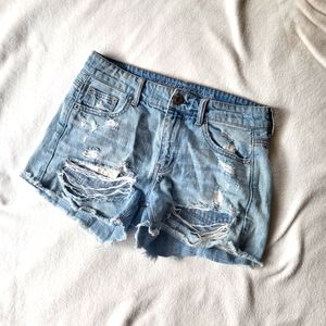 American Eagle Outfitters denim shorts ripped distressed women's US 4.